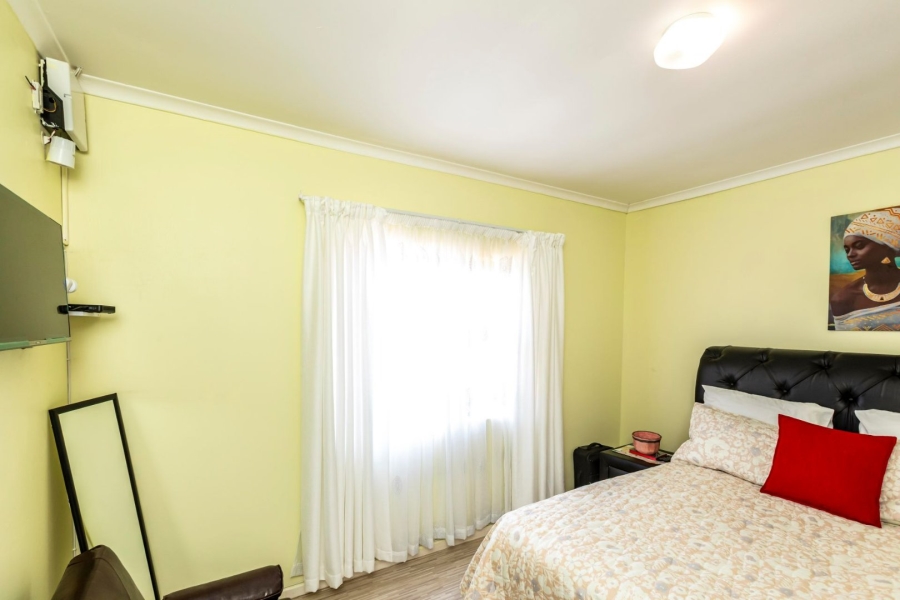 3 Bedroom Property for Sale in Cove Rock Eastern Cape